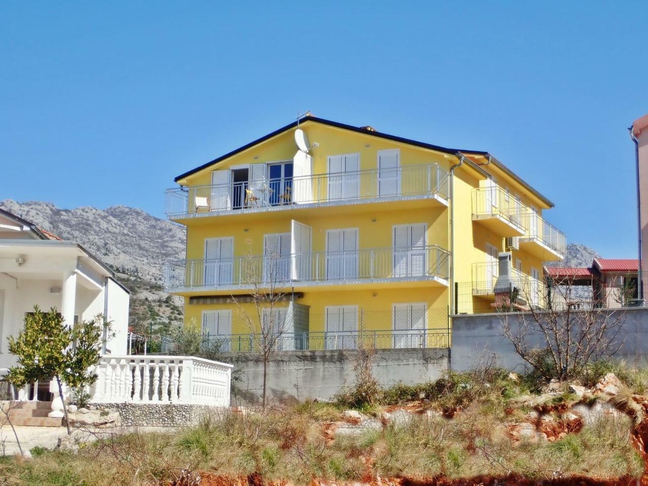 Apartment Ela Enjoy Breathtaking Seaview Селине Екстериор снимка