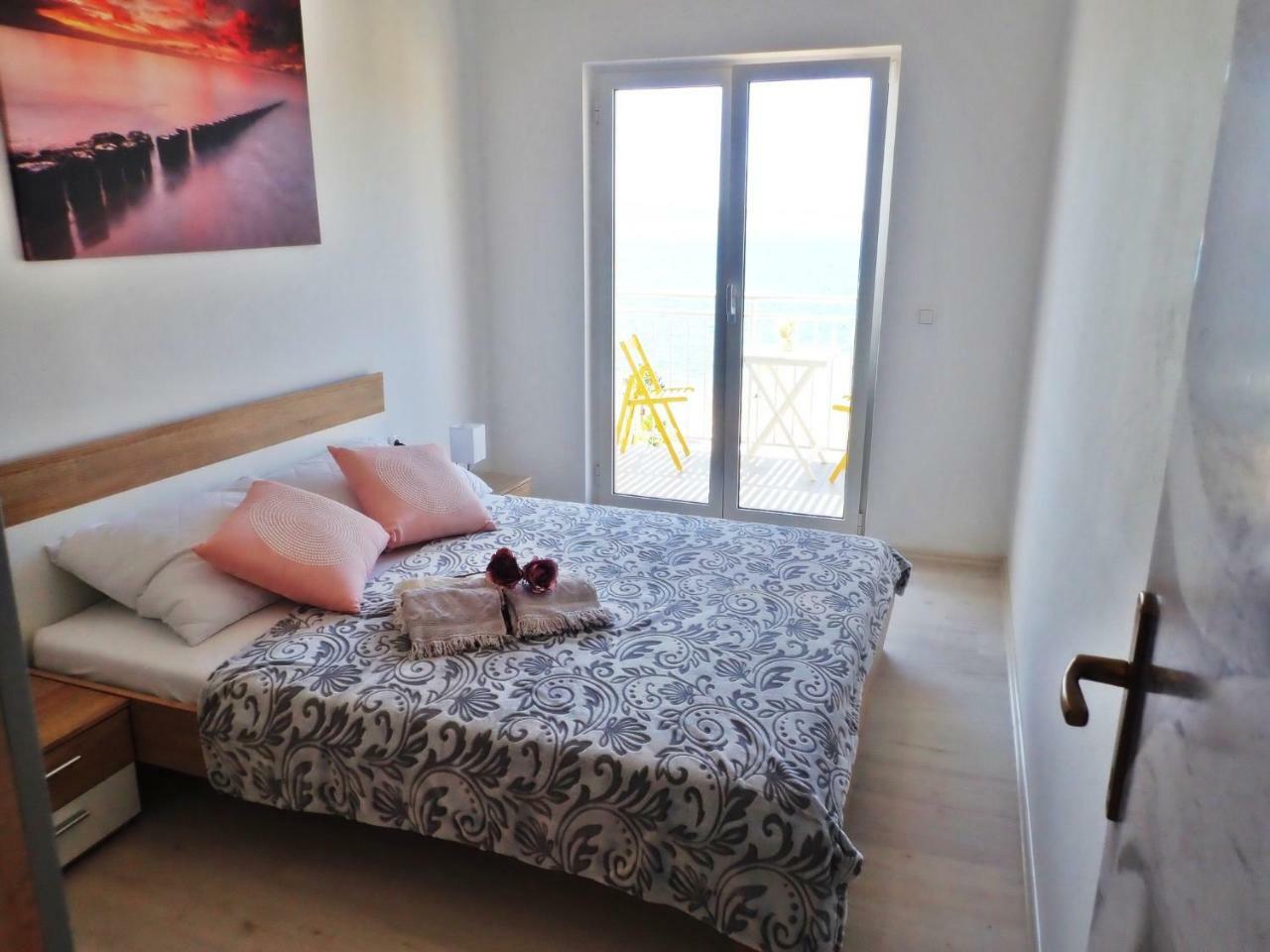 Apartment Ela Enjoy Breathtaking Seaview Селине Екстериор снимка